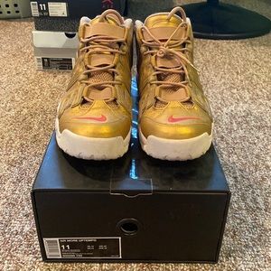 Supreme/Nike Suptempo